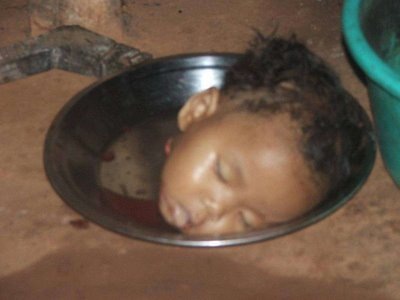 [MutiKilling_ChildHead_MutiShopDiagonalStreetJohannesburg[3].jpg]