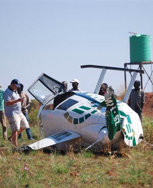 [Crhopper crash Ruimsig Sept 266 2009 ER24 PICTURE[5].jpg]
