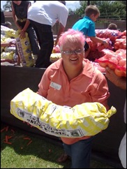Stroebel Magda delivering donated food ANGELS AT WORK Pretoria Stroebel Magda delivering donated food ANGELS AT WORK Pretoria