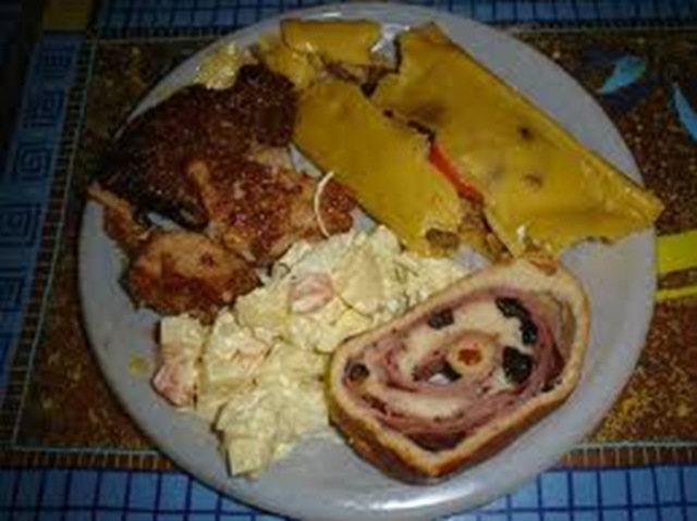 [plato navideño 1[4].jpg]