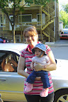 (Maman a vraiment besoin d'une coupe de cheveux!) / (Mommy needs that haircut bad.)
