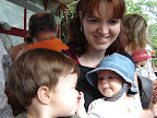 Promenade en tracteur; du plaisir pour tous! / Tractor ride... fun for everyone!
