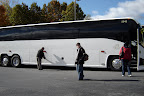 Notre grand autocar blanc / Our big white bus