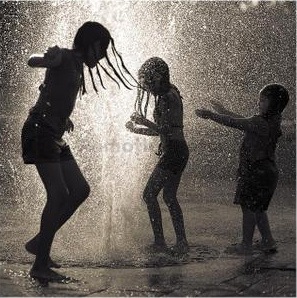 [dancing in the rain[3].jpg]