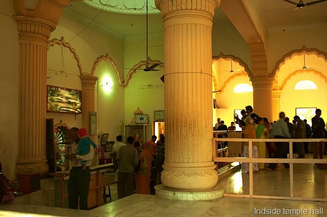 [Nageshwar Jyothirlinga - Main Hall. Dwarka, Gujarat[17].jpg]