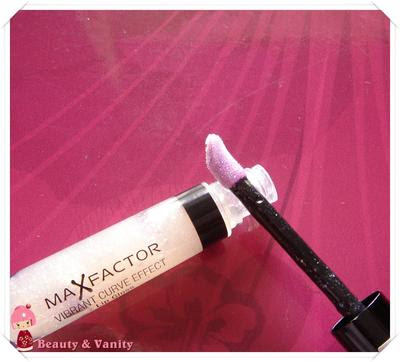 Max Factor Vibrant Curve Effect Lip Gloss