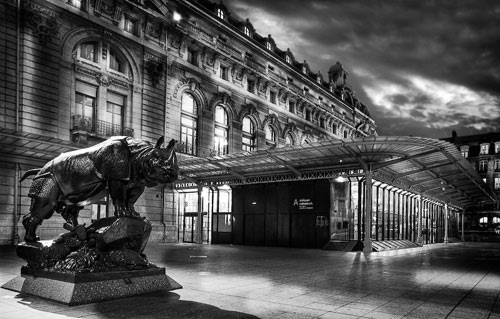 40 Spectacular 

Black and White Photographs of Cityscapes 
