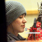 ＜20100428@Kiss The Radio Cr: www.2kyuhyun.com
photo by lAdy~2J@2kyuhyun.com / Design & Upload pic by lAdy~2J@2kyuhyun.com＞
