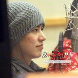 ＜20100428@Kiss The Radio Cr: www.2kyuhyun.com
photo by lAdy~2J@2kyuhyun.com / Design & Upload pic by lAdy~2J@2kyuhyun.com＞