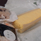 帰りの新幹線では錦市場で買ったおにぎりと出し巻き卵が夜ご飯('-'*)