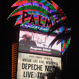 会場の PALMS ホテルに出ていた広告塔。