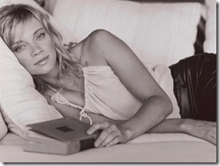 amy-smart-1600x1200-21649