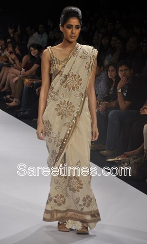 [Debarun_Cream_Saree[3].jpg]