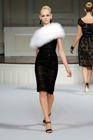 [popup-desfile-odelarenta-nyspring2011rtw-138[3].jpg]