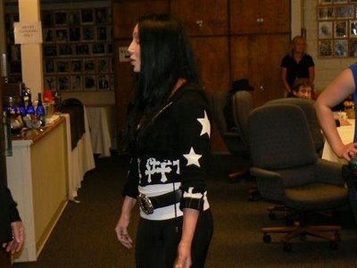 [2009conc_02[2].jpg]