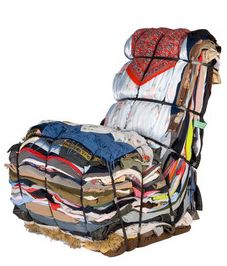sofa hecho con ropa