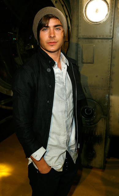 Actor Zac Efron arrives at the premiere of "Watchmen" held at Grauman's Chinese Theatre on March 2, 2009 in Hollywood, California. "Watchmen" Los Angeles Premiere - Red Carpet Grauman's Chinese Theatre Hollywood, California United States March 2, 2009 Photo by Jeff Vespa/WireImage.com  To license this image (56888737), contact WireImage.com