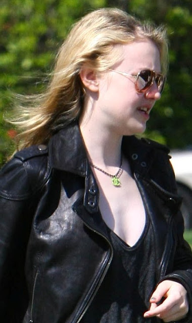 dakota-fanning-rebel (14).JPG
