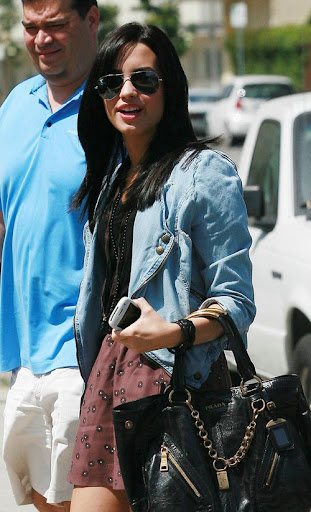 demi-lovato-5139-5.jpg