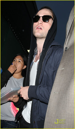 robert-pattinson-ready-mtv-04.jpg