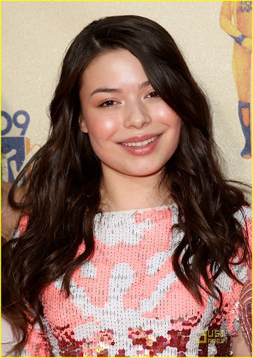miranda-cosgrove-mtv-movie-awards-03.jpg