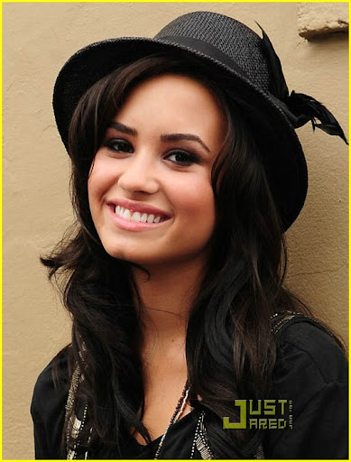 demi-lovato-here-again-vid-04.jpg