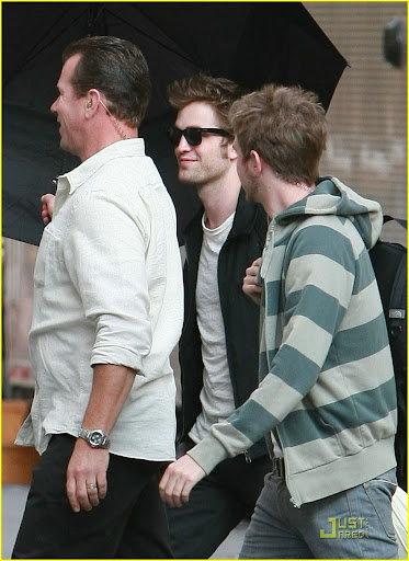 robert-pattinson-rough-remember-me-01.jpg
