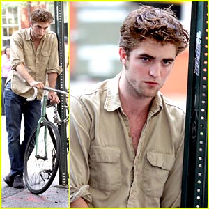 robert-pattinson-biking-boy.jpg