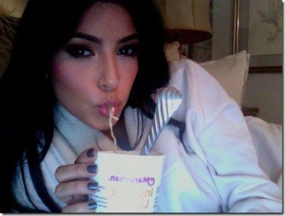 Fotos de Kim Kardashian tiradas de seu twitter (3)