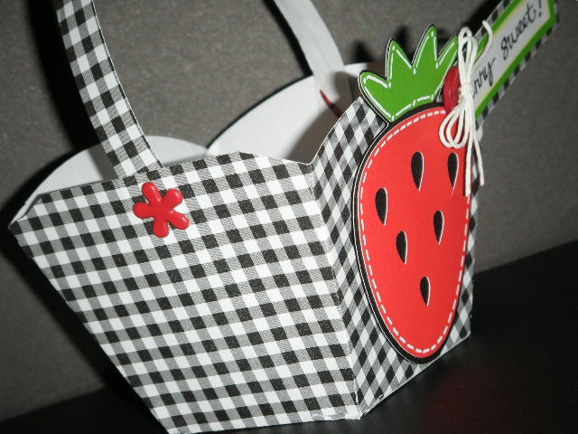 [berry sweet basket side 2[4].jpg]