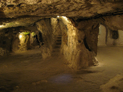 un des huits niveaux creusés dans la roche