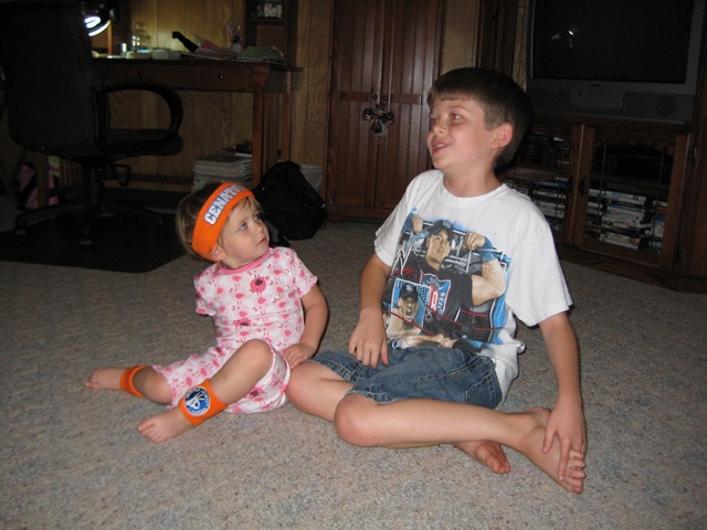 [6.11.2010 Break Dancin' Kids (18)[3].jpg]