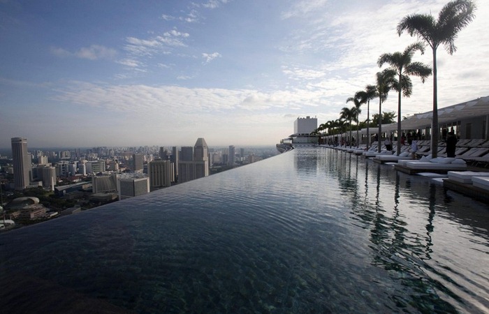 infinity-pool (5)