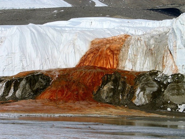 blood-falls (4) blood-falls (4)