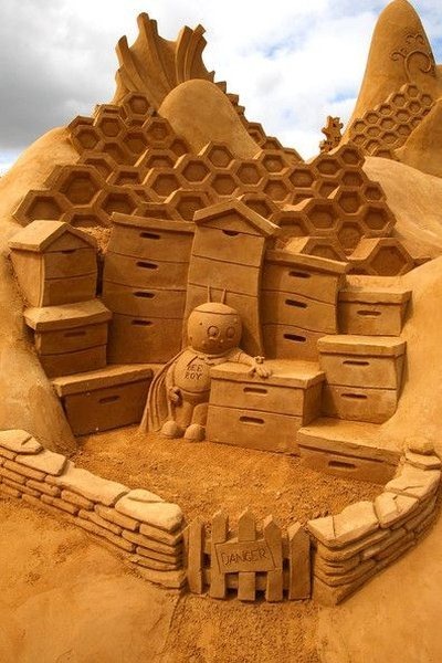 Patung Pasir Dari Seniman Pasir Dunia Sand-sculpture-Frankston5%5B2%5D