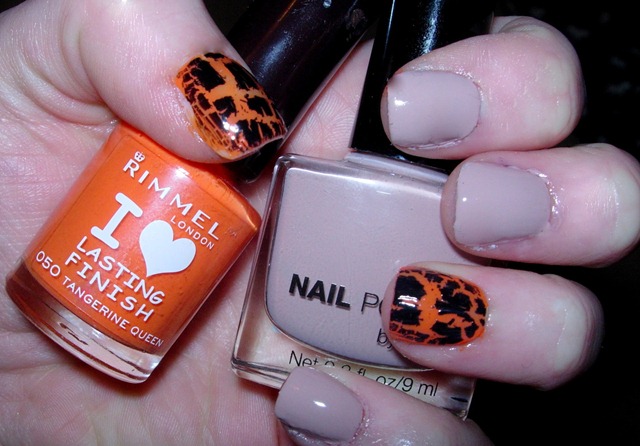 [pumpkin nails[4].jpg]