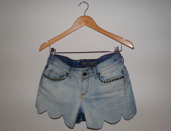SCALLOP TOPSHOPESQUE SHORTS 2