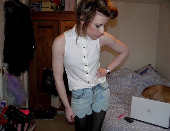 SCALLOP SHORTS 1