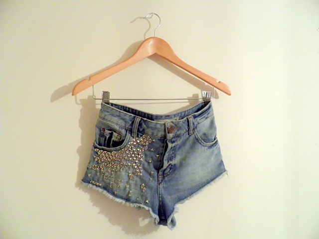 [STUDDEDDENIMSHORTS68.jpg]