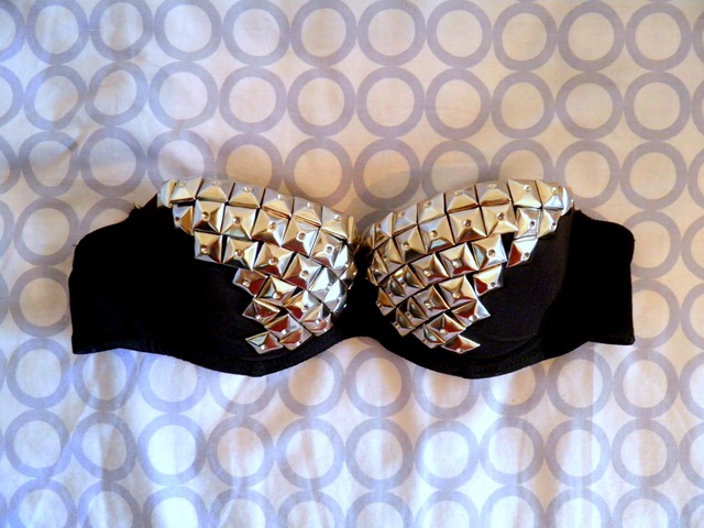 [STUDDEDBRA14.jpg]