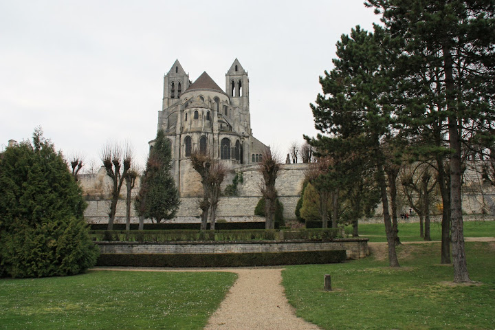 De cathedraal van St-Leu d´Esserent
