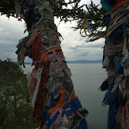 etwas an einen Baum binden (russisches Ritual)