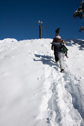 [Mt Hood Snowshoeing-3[2].jpg]