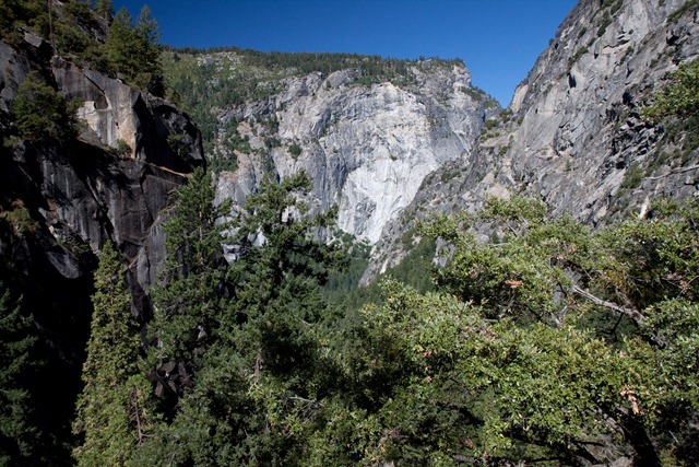 [Yosemite Day 2-114[2].jpg]