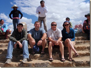 watching La  Copa en Camino a Ollantaytambo