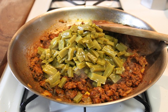 Chorizo con Nopales5 Chorizo con Nopales5