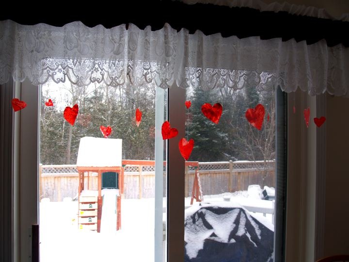 [valentine crayon hearts[4].jpg]