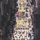 Sfilata pomeridiana per le strade della città; anno 1996.