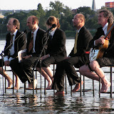 Lucien Deprijck, Lothar Tolksdorf, Nadja Schlüter, Norman Liebold und Bernd Vollbach (von links). Rheinlese 2008. Photo: Katharina Theine.