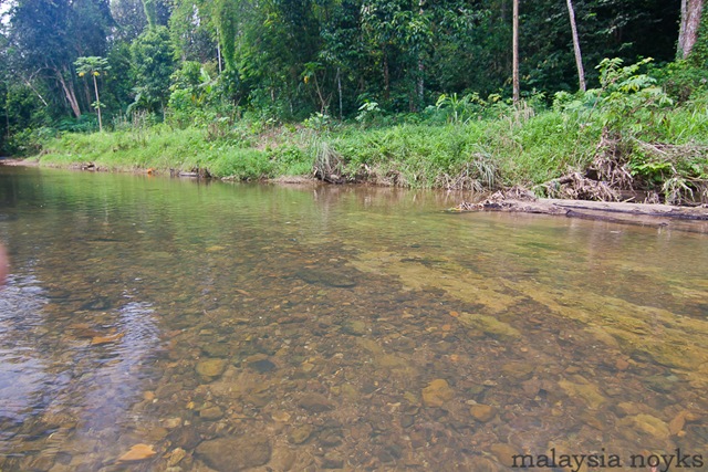 [BenukLonghouse213.jpg]